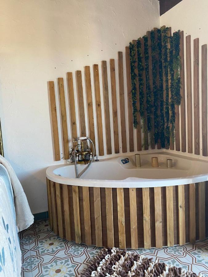 Setenil De Las Bodegas El Escondite De Martina, Aticos Romanticos מראה חיצוני תמונה